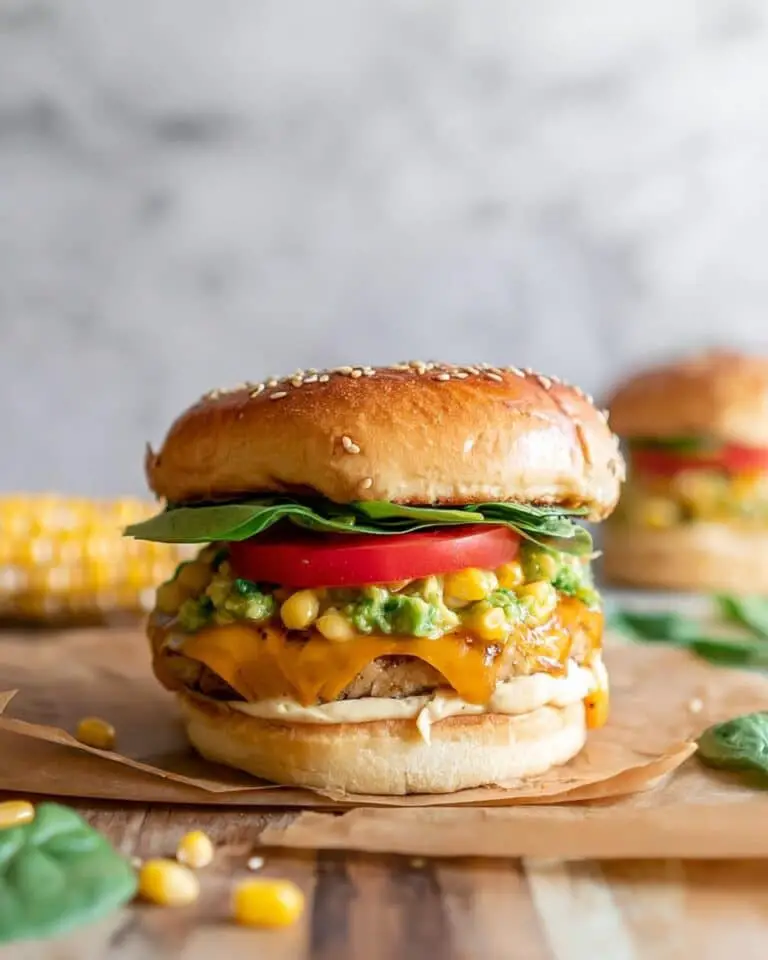 Chipotle Cheddar Turkey Burgers Recipe
