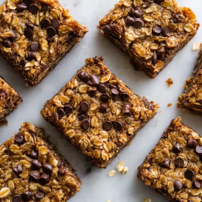 4-Ingredient Vegan Banana Oatmeal Bars Recipe