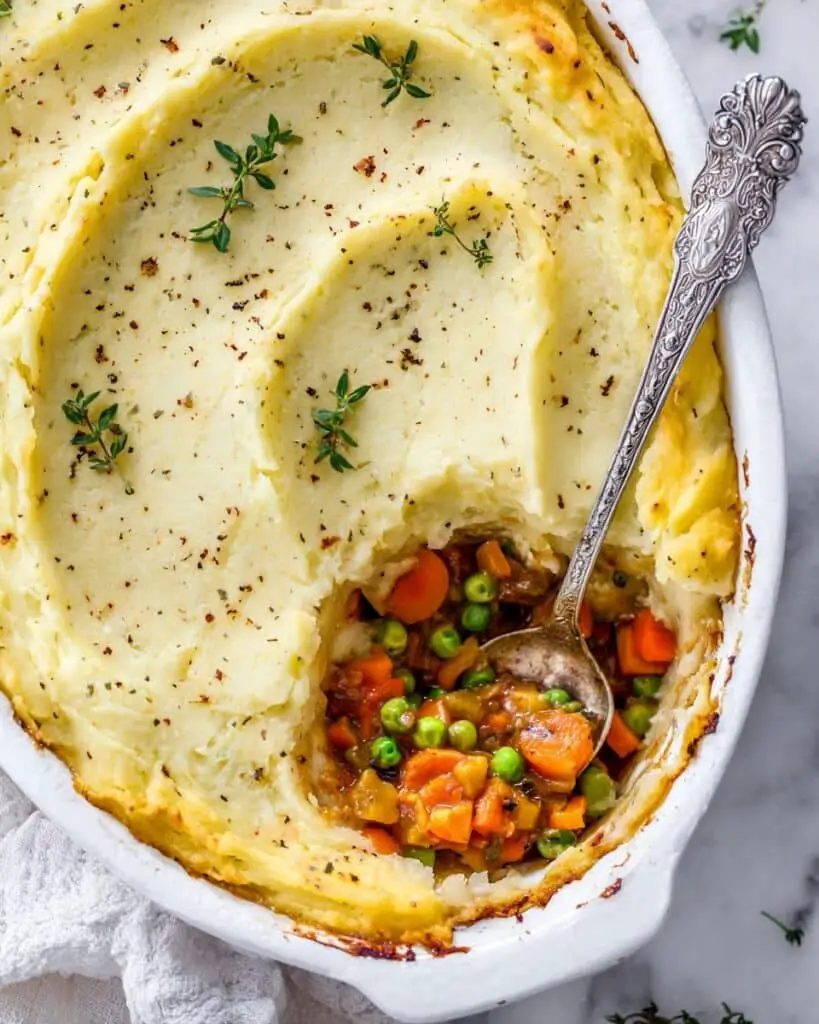 Vegetarian Shepherd’s Pie with Mushroom and Vegetable Filling and Creamy Mashed Potato Topping Recipe