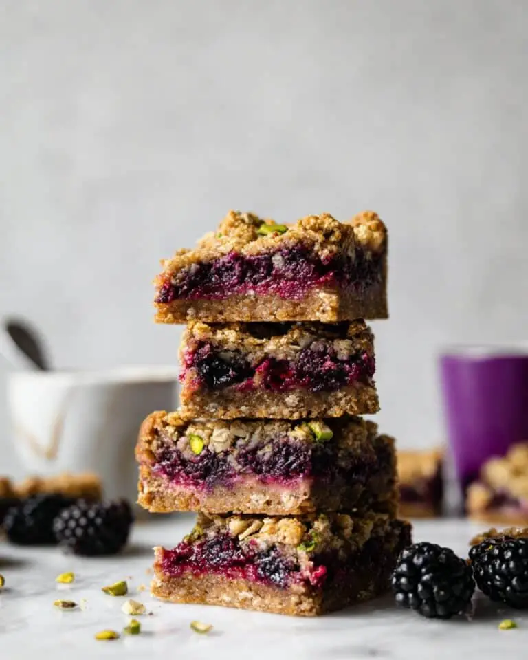 Blackberry Pistachio Crumble Bars Recipe