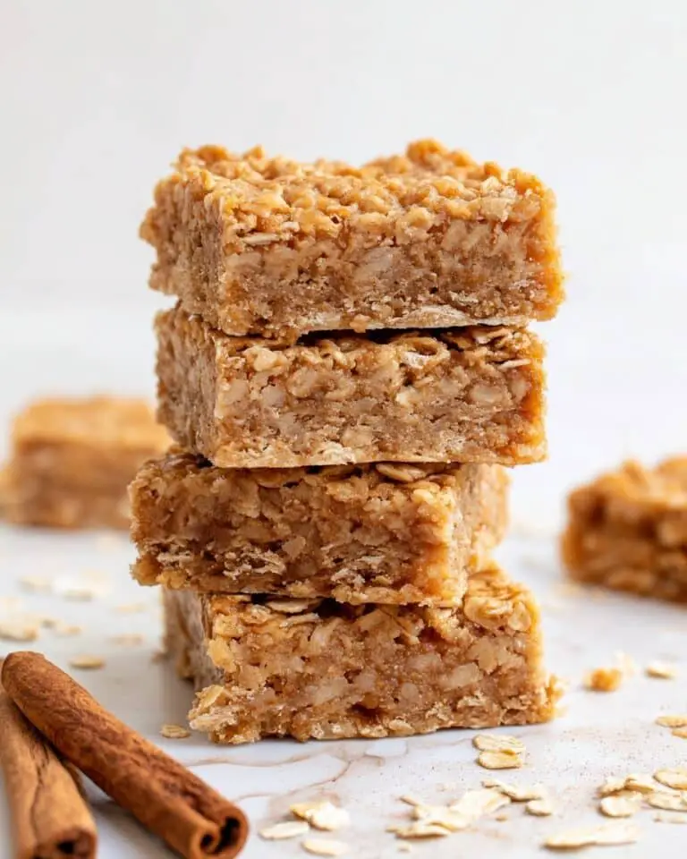 3 Ingredient Cinnamon Apple Oatmeal Bars Recipe