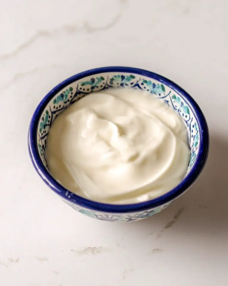 5-Minute Toum (No Food Processor!) Recipe