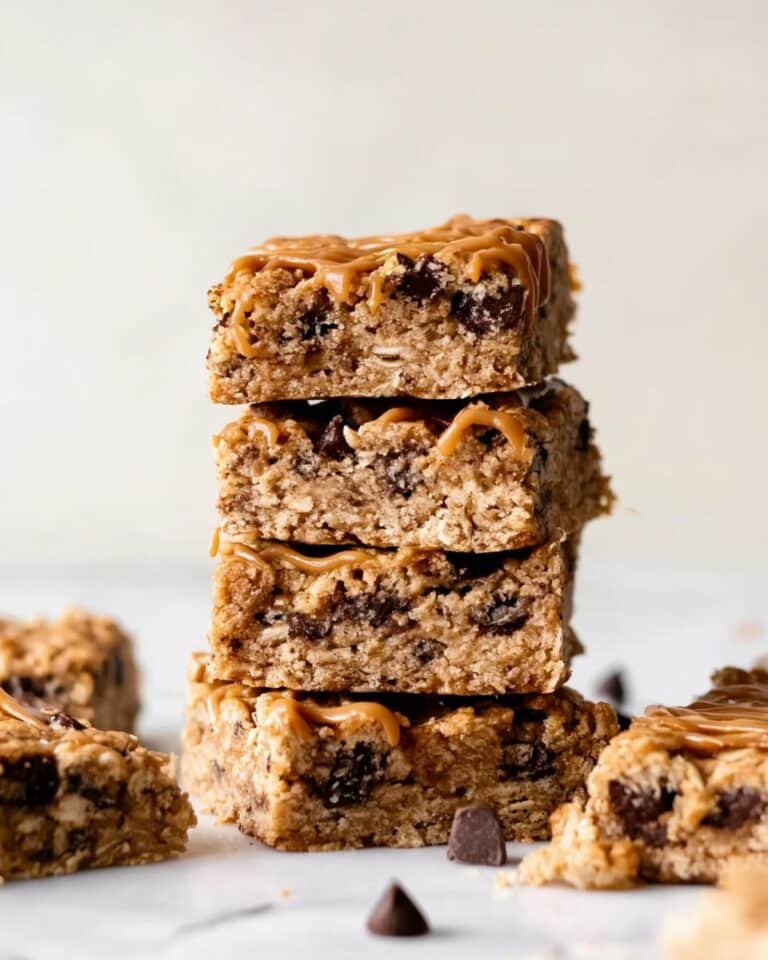Peanut Butter Banana Chocolate Chip Oatmeal Bars Recipe
