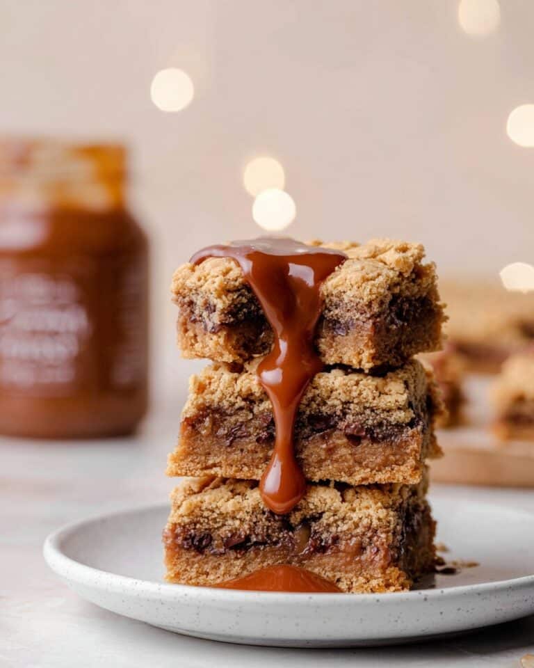 Soft Chocolate Chip Cookie Bars Recipe