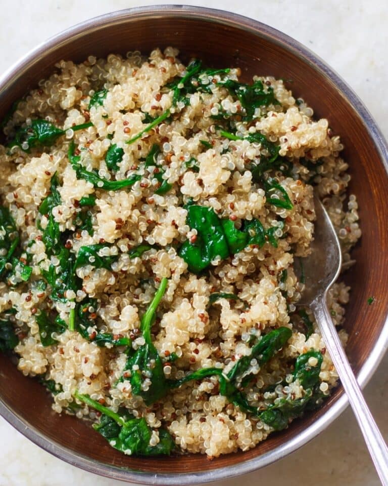 Creamy Cheesy Quinoa Bowls Recipe