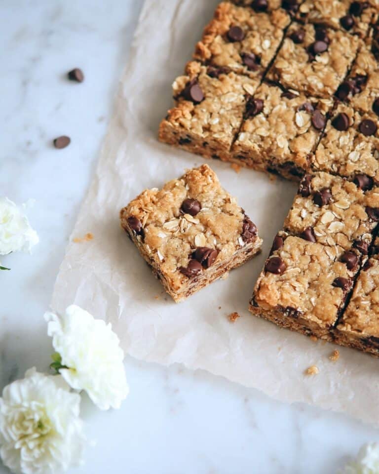 Oatmeal Chocolate Chip Bars Recipe